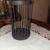 Металевий підсвічник для грубої свічки