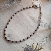Намисто з чорно-сріблястих намистин