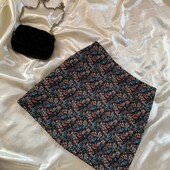 Щільна спідничка в квітковий принт