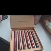 Помада жіноча