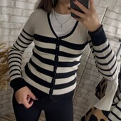 Кофтинка на гудзиках