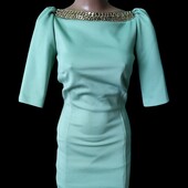 Нарядне плаття з ефектом утяжки