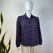 Блуза квіткова дуже гарна