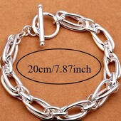 Стильний браслет.