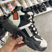 Нові кросівки Демі 36,39,40 р