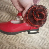 червоні черевички