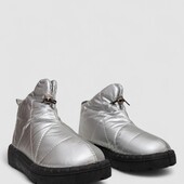 Взутя жіноче 75%