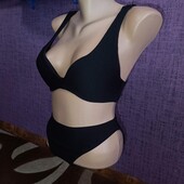 Дуже гарний фактурний купальник