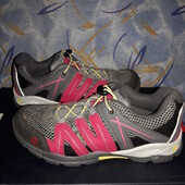 Кроссовки, р.35.стелька 22 см.в отличном состоянии.Оригинал!