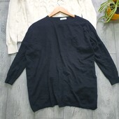 Свободный джемпер оверсайз