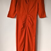 Длинное красное платье