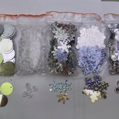 Набір сніжинок ,монеток і наместин, 700шт