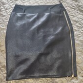 Красивая юбка на 11-15 лет состояние новое