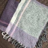 Пухнастий шарф пончо