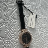 Часы-красивые новые кварц