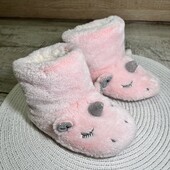 Дитячі мʼякі тапочки Next, 25 р (17,5 см), нові