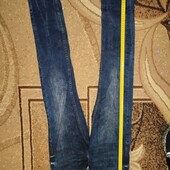 Продам 2пари джінсів разом.Розмір 32