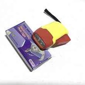 Ручной светодиодный фонарь с динамо-машинкой с тремя светодиодами