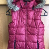 Жилет, жилетка, дуже тепла, внутрі синтепон, р. 9-10 р. 140 см, Peter Storm. состояние отличное