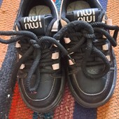 Кроси для дівчинки