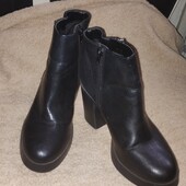 Шикарні демі чобітки. Р.38