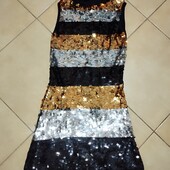 Сукня в паєтках