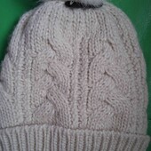 Очень стильная детская шапка