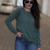 Светр жіночий