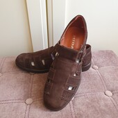 Босоніжки шкіряні р.43-44 Мида