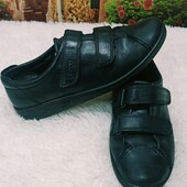 Шкіряні кросівки від Ecco. Розмір 40.