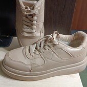 Жіночі зимові кросівки 25,5 см