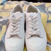 классные кроссовки