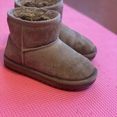 Дівчата , розвантажую гардероб свій і своєї дочки