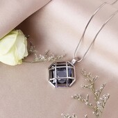 Елегантна прикраса.