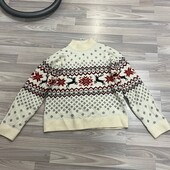 Свитер с оленями, очень тёплый, размер s