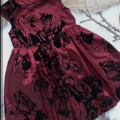 Нарядна шикарна сукня TU з відливом на +-9 років