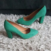 р.36;37;38. Маломірять. Туфельки Najya Minelli нат.замша.