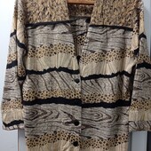 Костюм: піджак+ шорти, котонові, легкі. Розмір М. Гарний стан