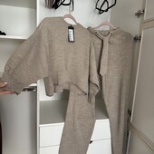 Новий. Осінній костюм, брюки на високій посадці. Турція