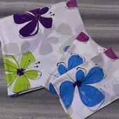 Яркий двуспальный пододеяльник 200х200 см.с двумя наволочками 48х73 см.