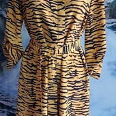 Стильная базовая фирменная -рубашка -туника на пышные формы!