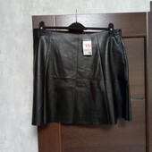 Брендовая новая юбка из эко-кожи р.16.