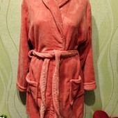 Шикарний, теплий, халат ідеальний стан, гарніше ніж на фото