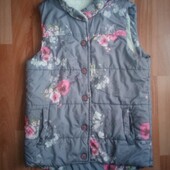 Жилет теплий для дівчинки 5-6 р гарн стан жилетка