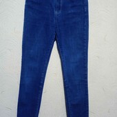 Класні джинси для дівчини 10-12 років.