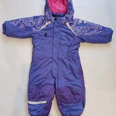 Комбінезон на дівчинку.