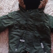 Тепла куртка у хорошому стані на дитину до1 року