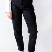 Чорні джинси