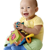 Іграшка Активний Куб Lamaze шуршалка, брязкальце, підвіска.