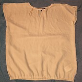 Ярко-жёлтая блузка с короткими рукавами